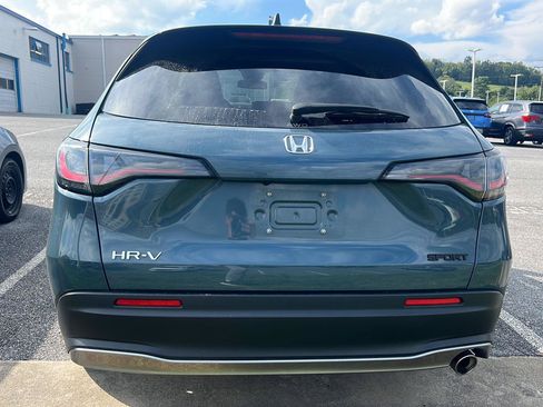 Used 2024 Honda HR-V Sport image 3