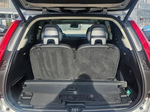Certified 2024 Volvo XC90 B5 Plus w/ Protection Package Premier image 7
