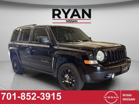 Used 2017 Jeep Patriot Sport w/ Power Value Group AWD/4WD image 1