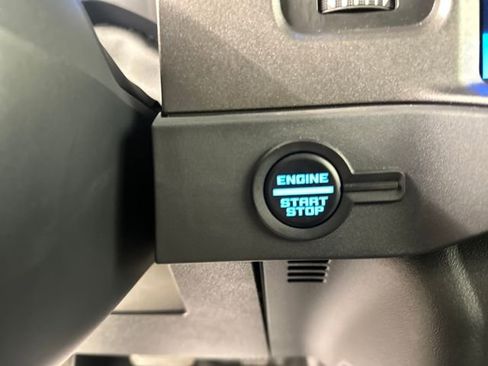 Certified 2025 Ford Bronco Badlands image 23