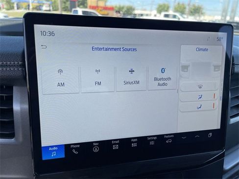 Used 2022 Ford Expedition XLT image 16