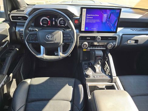 Used 2024 Toyota Tacoma TRD Sport image 19