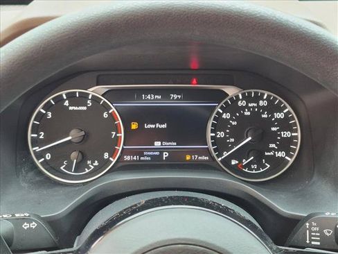 Used 2023 Nissan Rogue SV FWD image 11