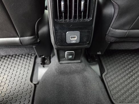 Certified 2023 Jeep Compass Limited w/ Elite Group AWD/4WD image 16