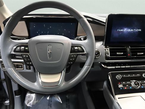 Used 2019 Lincoln Navigator Black Label w/ Cargo Package image 12