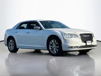 Used 2019 Chrysler 300 Limited image 1