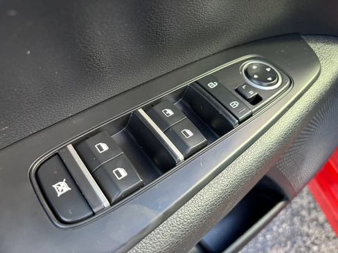 Used 2022 Kia Forte LXS w/ LXS Technology Package FWD image 40