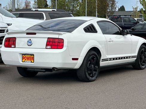 Used 2007 Ford Mustang Coupe image 4