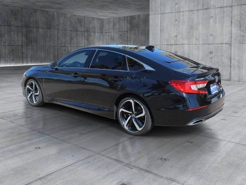 Used 2020 Honda Accord Sport image 3