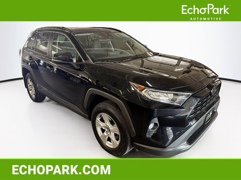 Used 2020 Toyota RAV4 XLE w/ Convenience Package AWD/4WD image 1
