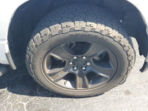 Used 2021 RAM 1500 Big Horn AWD/4WD image 10