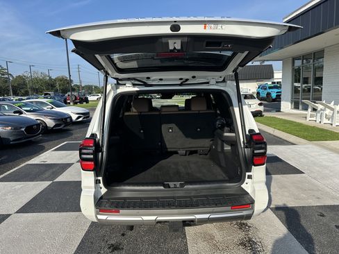 Used 2026 Toyota 4Runner Limited AWD/4WD image 5