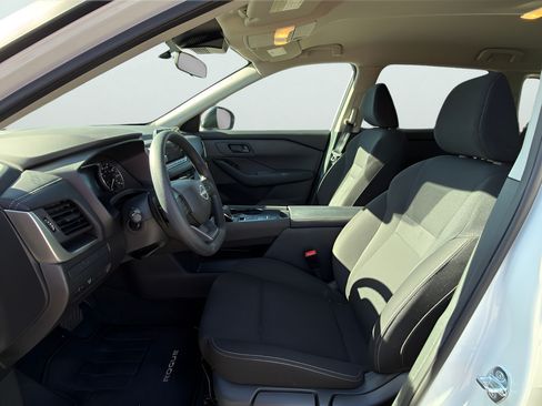 Used 2026 Nissan Rogue S FWD image 53
