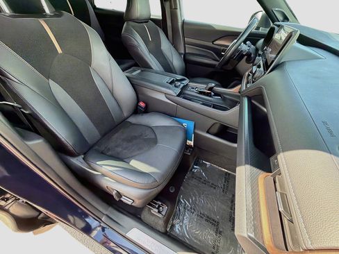 Used 2024 Toyota Grand Highlander AWD Hybrid image 15