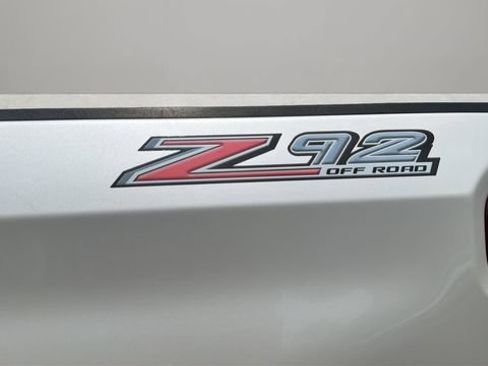 Used 2020 Chevrolet Silverado 1500 RST AWD/4WD image 39
