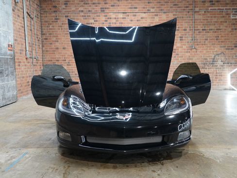 Used 2008 Chevrolet Corvette Coupe image 24