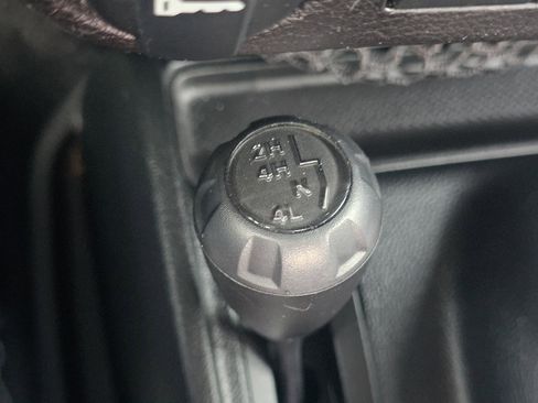 Used 2017 Jeep Wrangler Unlimited Sport image 27