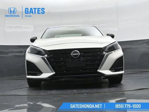 Used 2024 Nissan Altima 2.5 SV AWD/4WD image 38
