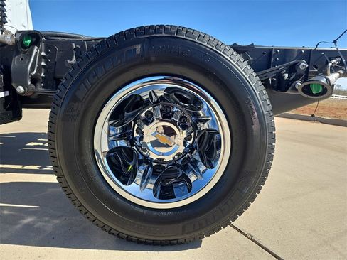 New 2026 Chevrolet Silverado 3500 LT w/ Convenience Package image 29