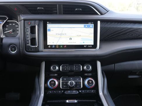 Used 2021 GMC Yukon Denali AWD/4WD image 11