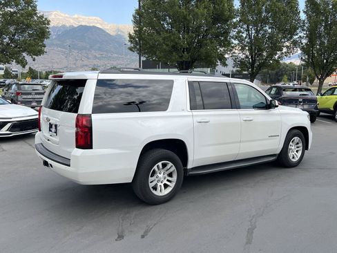 Used 2017 Chevrolet Suburban LT AWD/4WD image 7