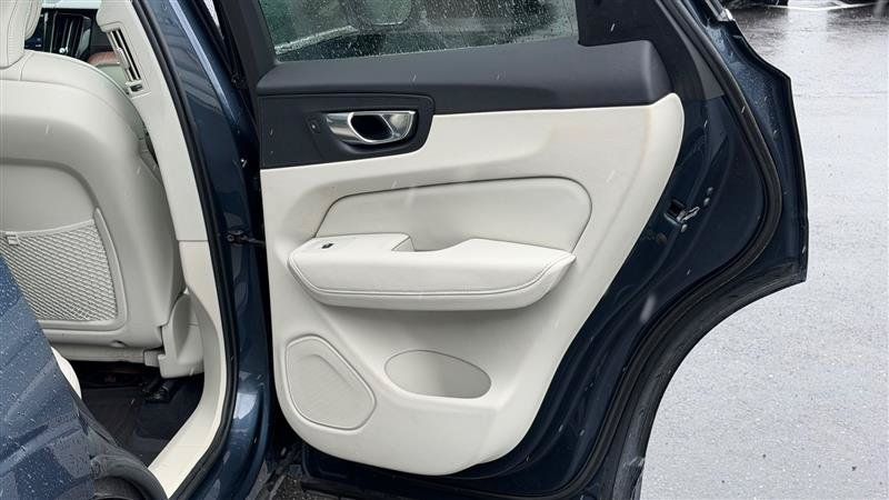 Used 2019 Volvo XC60 T6 Inscription w/ Protection Package AWD/4WD image 43