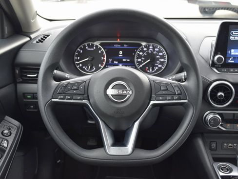 Used 2024 Nissan Sentra SV image 11