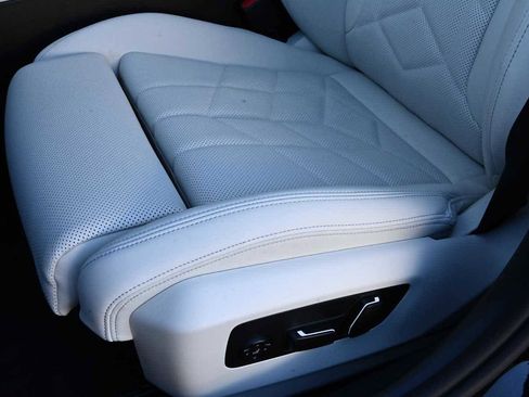 New 2026 BMW 530i xDrive w/ M Sport Package image 22