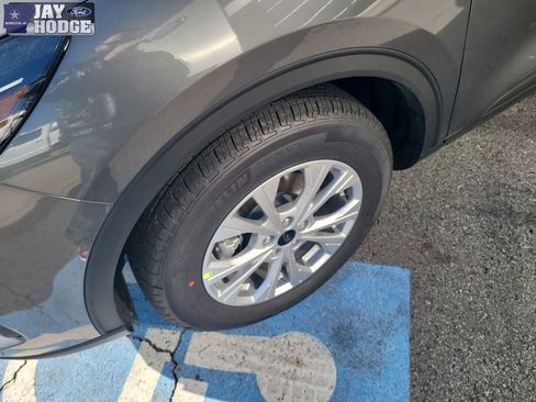 New 2026 Ford Escape Active FWD image 9