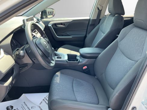Certified 2025 Toyota RAV4 XLE AWD/4WD image 9