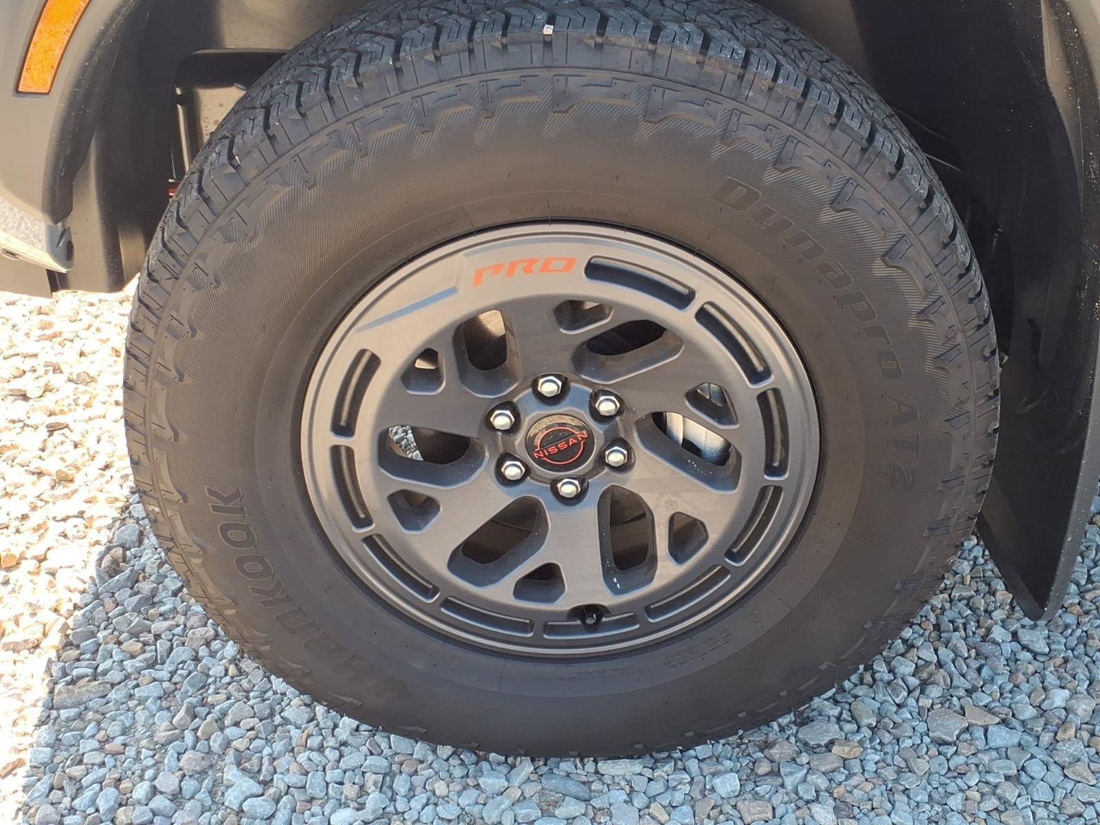 Used 2026 Nissan Frontier PRO-4X w/ Tow Package AWD/4WD image 9