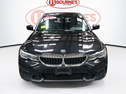 Used 2021 BMW 330i xDrive Sedan AWD/4WD image 4