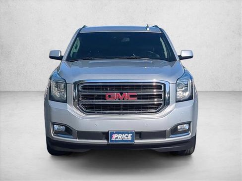 Used 2018 GMC Yukon XL SLT RWD image 2