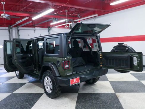 Used 2021 Jeep Wrangler Unlimited Sport image 24