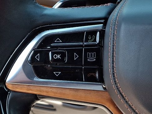 Used 2023 Jeep Grand Cherokee L Summit image 22