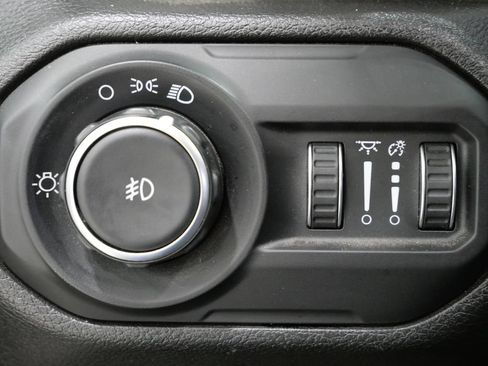 Used 2022 Jeep Wrangler Unlimited Sport AWD/4WD image 11