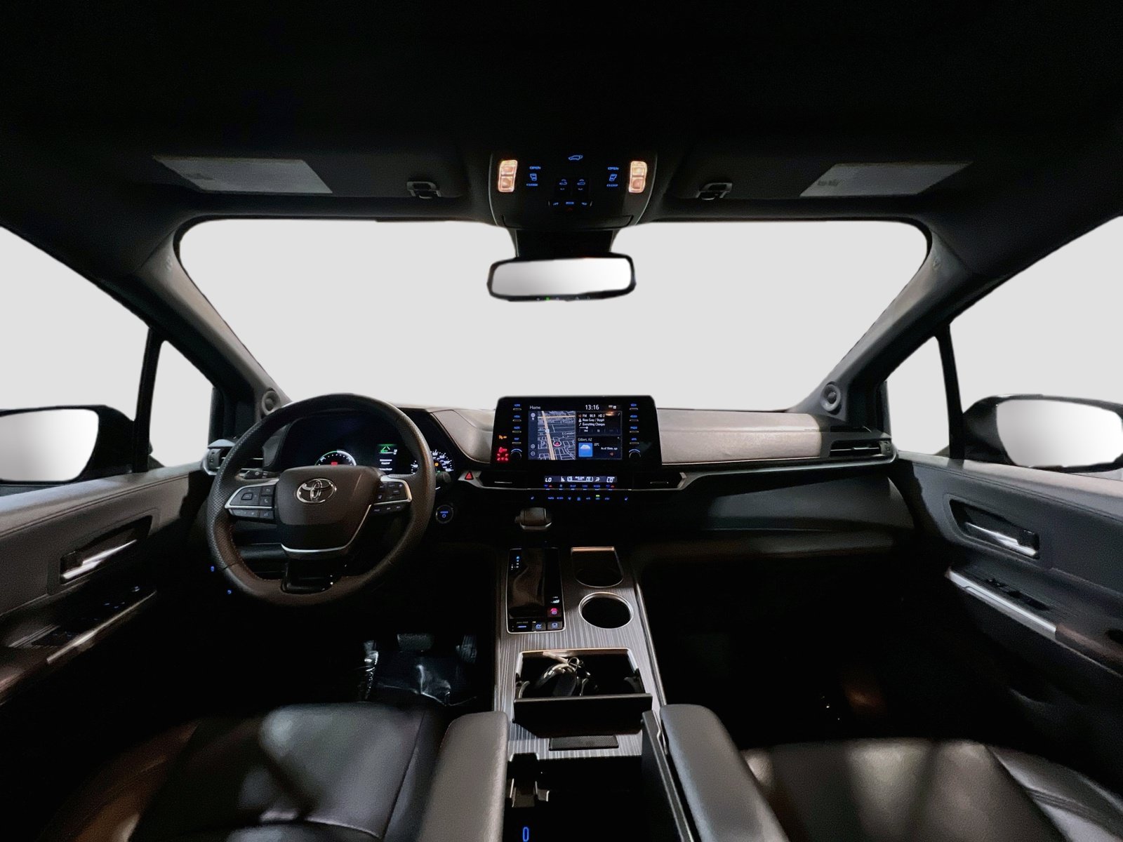 Used 2023 Toyota Sienna XSE w/ XSE Plus Package FWD image 17