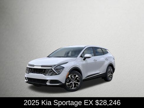 Used 2025 Kia Sportage EX image 7
