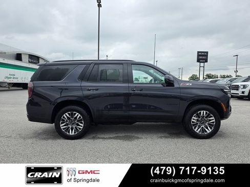 Used 2025 Chevrolet Tahoe Z71 AWD/4WD image 9