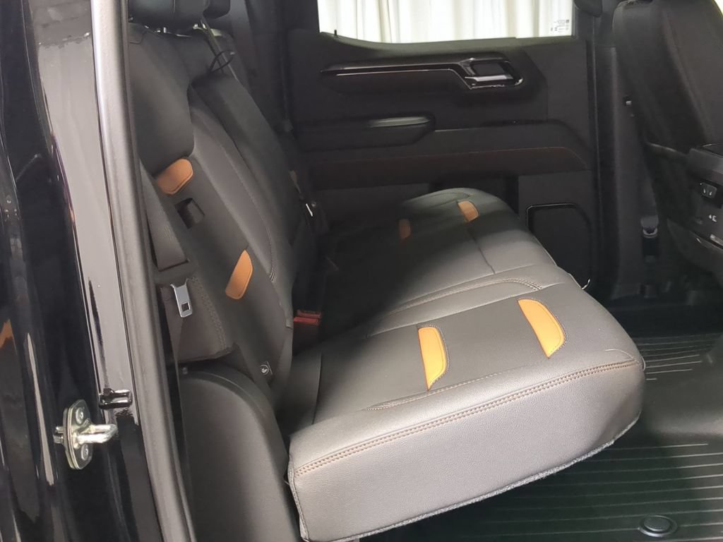 New 2026 GMC Sierra 1500 AT4 w/ AT4 Premium Package AWD/4WD image 23