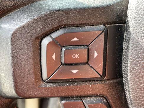 Used 2017 Ford F150 XLT w/ Equipment Group 302A Luxury image 12
