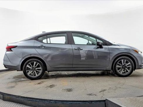 Used 2024 Nissan Versa SV image 9