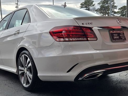 Used 2016 Mercedes-Benz E 350 Sedan image 5
