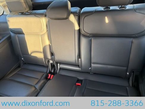 Used 2025 Ford Expedition Platinum image 24
