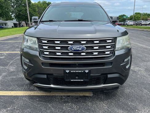 Used 2016 Ford Explorer Limited FWD image 9