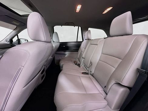 Used 2021 Honda Pilot Special Edition image 14