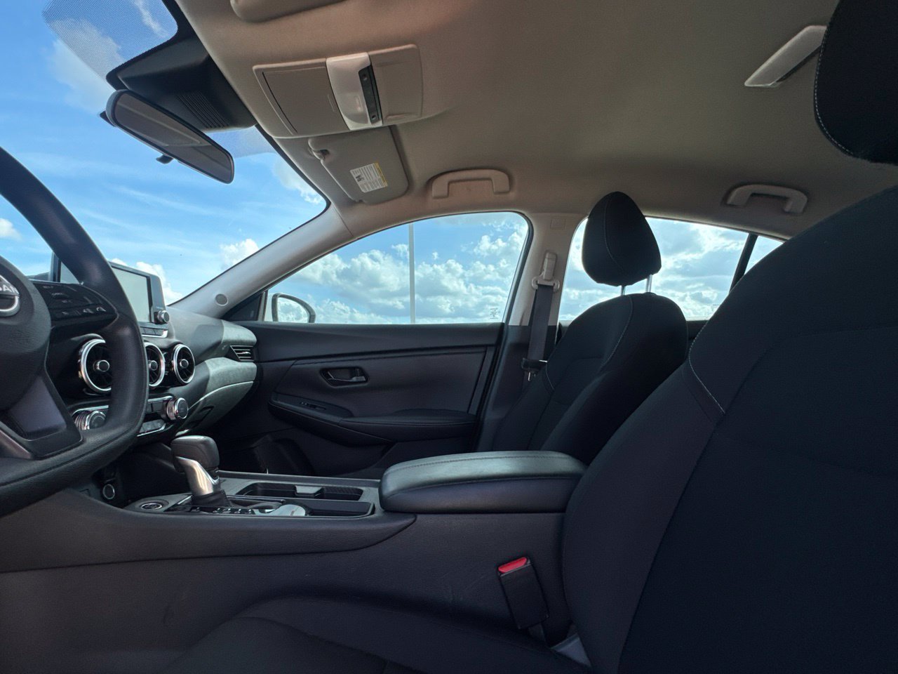 Used 2025 Nissan Sentra S FWD image 44