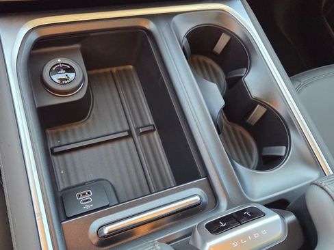 New 2026 Ford Expedition Active RWD image 21