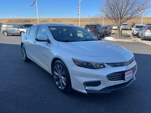 Used 2016 Chevrolet Malibu Premier w/ Driver Confidence Package II FWD image 2
