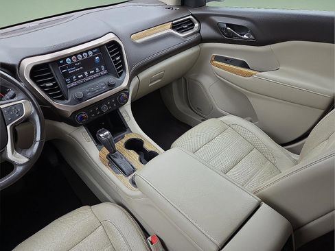 Used 2018 GMC Acadia Denali w/ Technology Package image 14